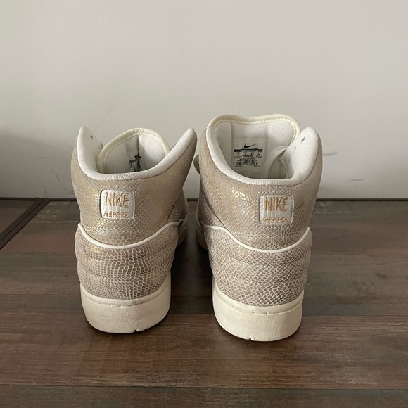 NIKE AIR PYTHON PREMIUM HI SNEAKER TRAINER SPORT MEN SHOES SNAKE SKIN SIZE 8 - Picture 6 of 7